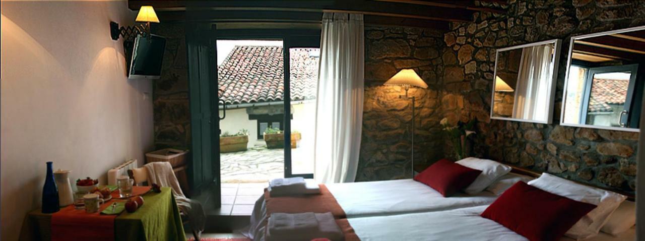 Casa Rural La Casona Del Piquero Lastres Exterior photo